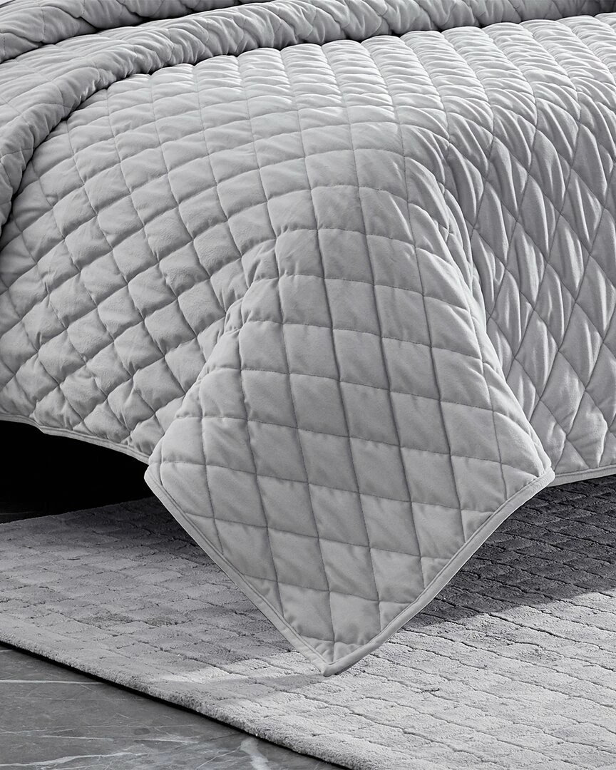 Vera Wang Diamond Velvet Quilt/Sham Set Home Comforters & Quilts - Image 2